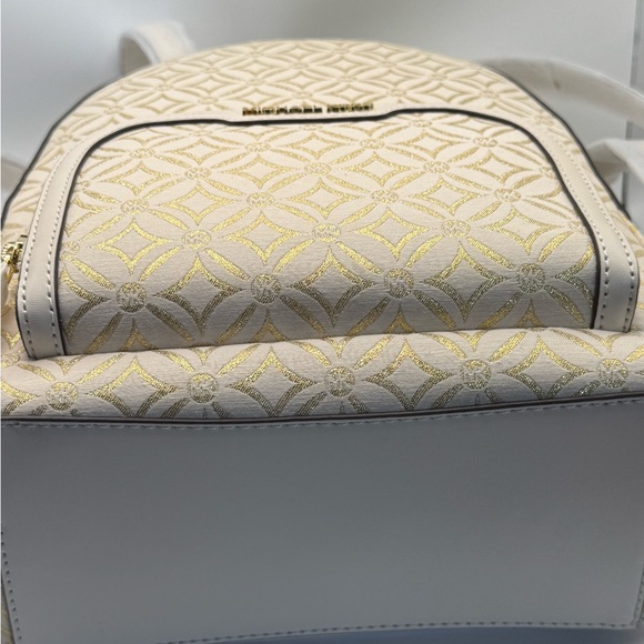 Michael Kors Jaycee Cream and Gold Women\'s Backpack Medium NWT main image 11